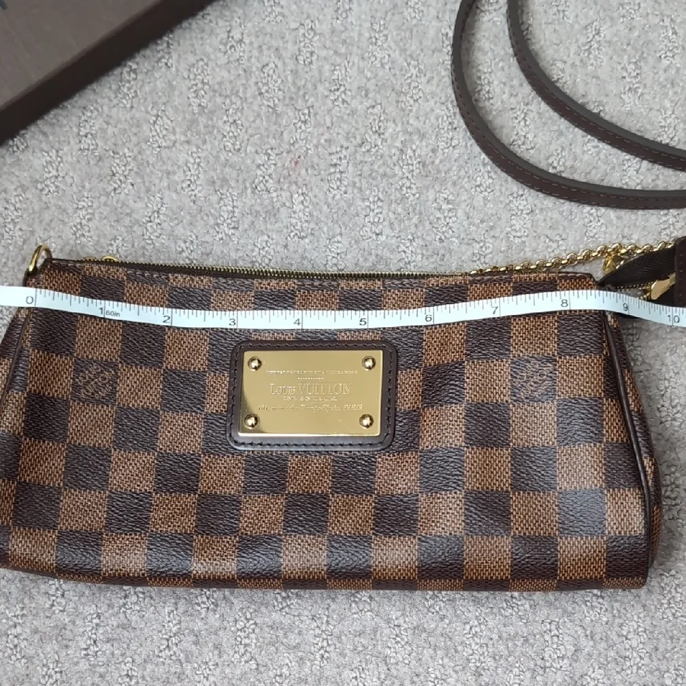 Louis Vuitton Brown Checkered Clutch with Gold Chain - Picture 14 of 16